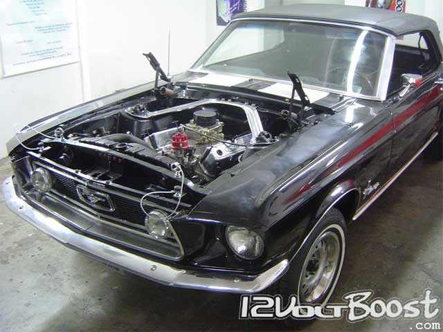 Ford_Mustang_68_Convertible_BlackPearl_13.jpg